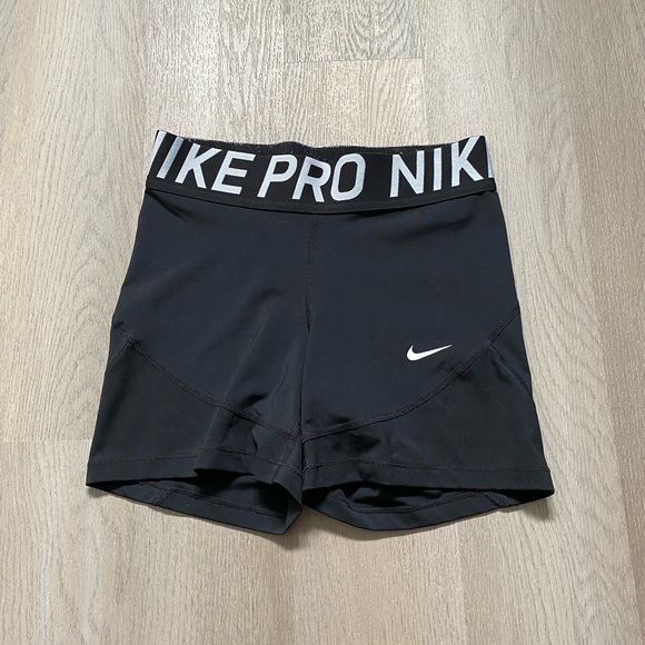Nike Pro Shorts - Picture 2 of 2